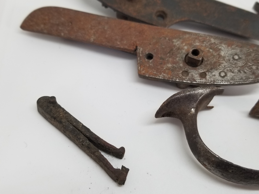 OSMANLI DÖNEMİ DOLMA TÜFEK PARÇALARI LOTU