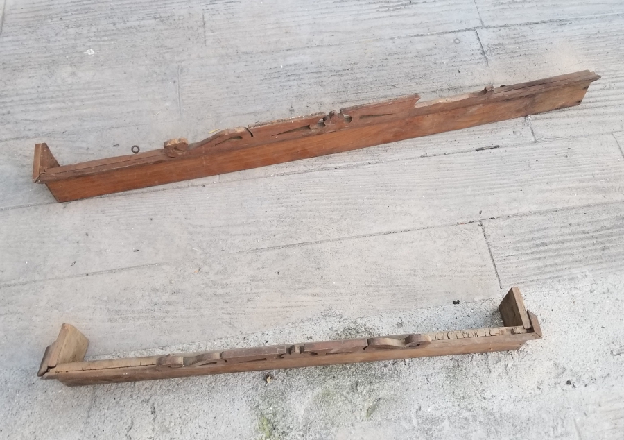 OSMANLI DÖNEMİ TESTERE İŞÇİLİKLİ İKİ ADET AHŞAP AYNA ÜSTÜ