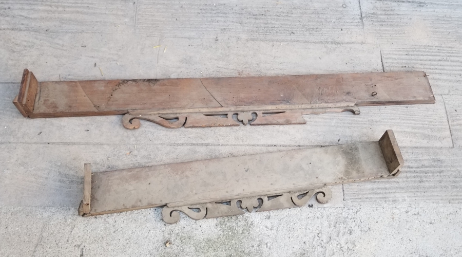 OSMANLI DÖNEMİ TESTERE İŞÇİLİKLİ İKİ ADET AHŞAP AYNA ÜSTÜ