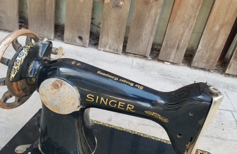 ANTİKA SİNGER DİKİŞ MAKİNESİ