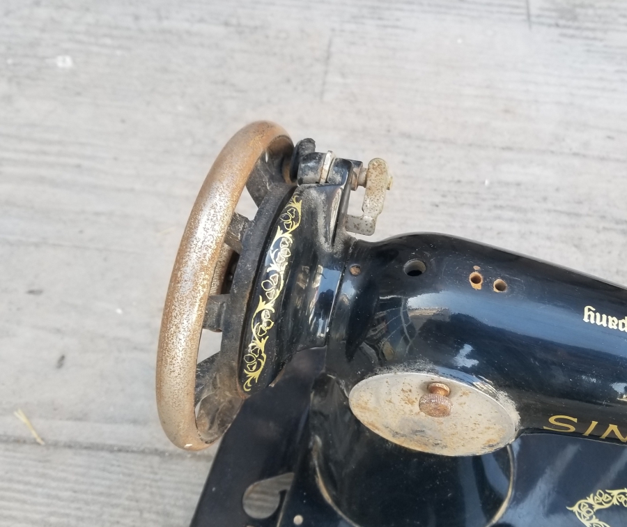 ANTİKA SİNGER DİKİŞ MAKİNESİ