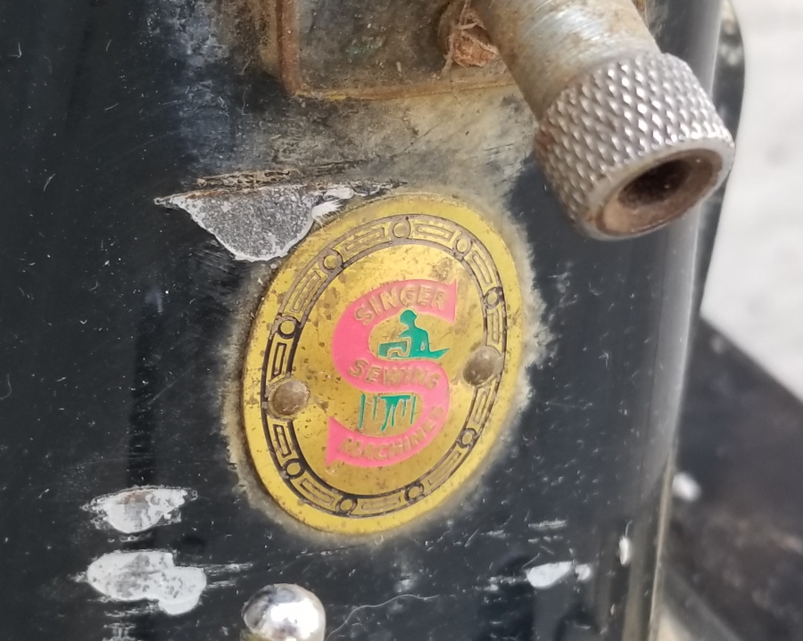 ANTİKA SİNGER DİKİŞ MAKİNESİ