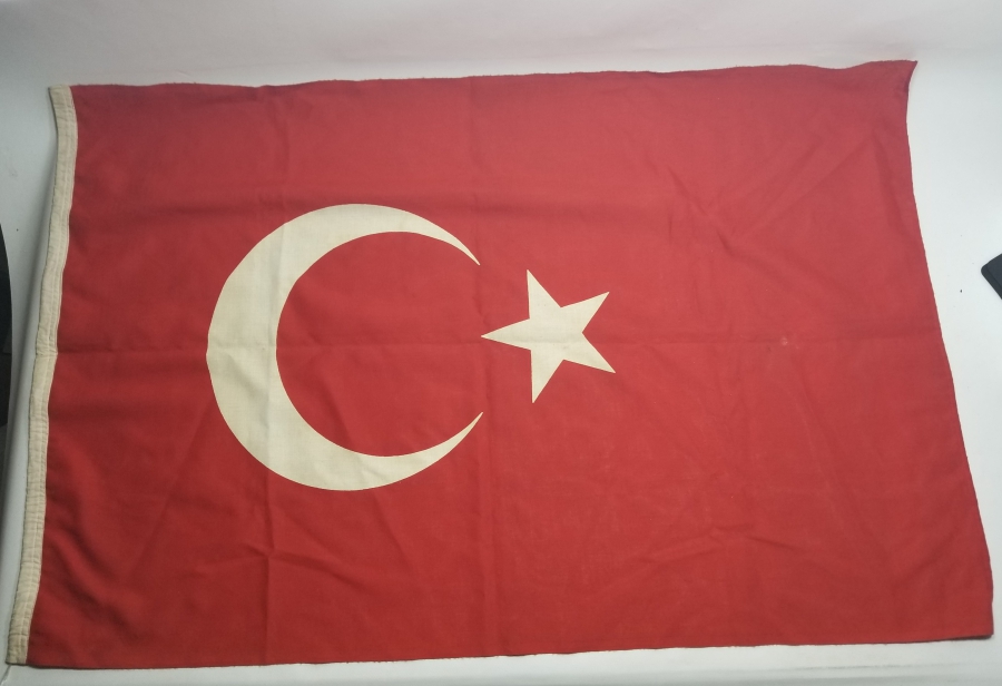 ANTİKA TÜRK BAYRAĞI