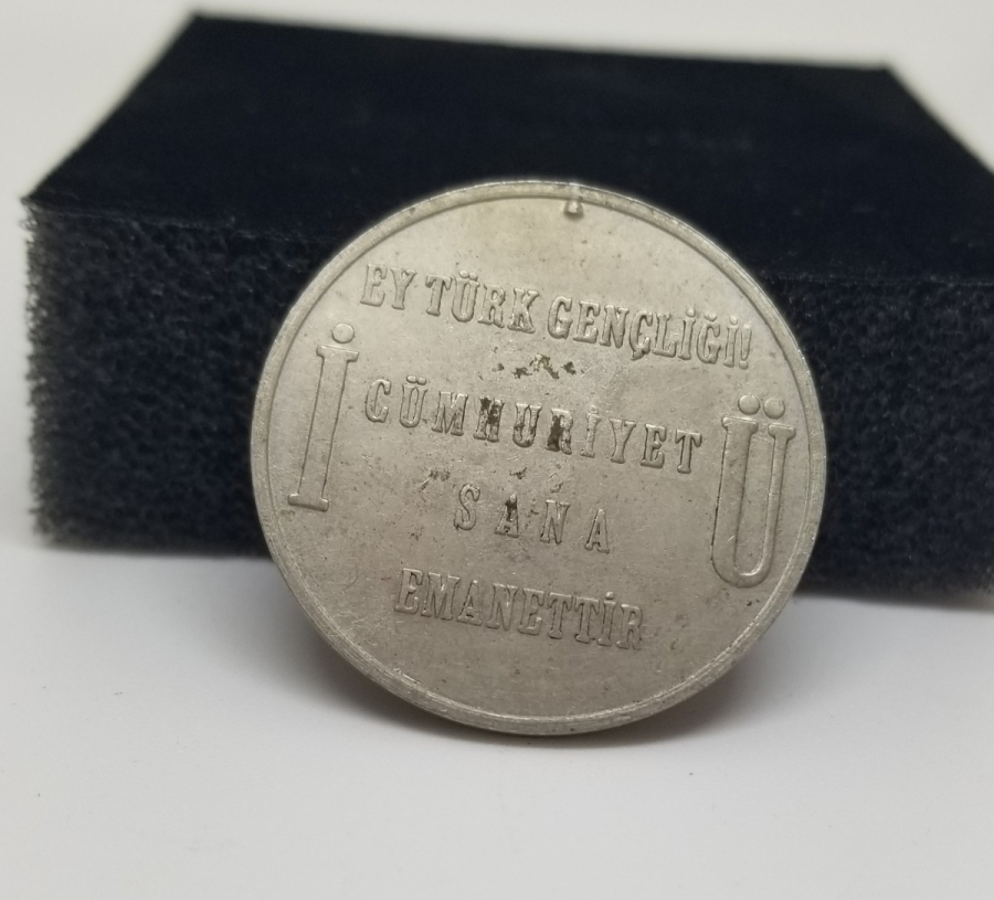 ATATÜRK'ÜN ÖLÜMÜ ANISINA İSTANBUL ÜNİVERSİTESİ TARAFINDAN BASTIRILMIŞ ÇOK NADİR HATIRA MADALYONU