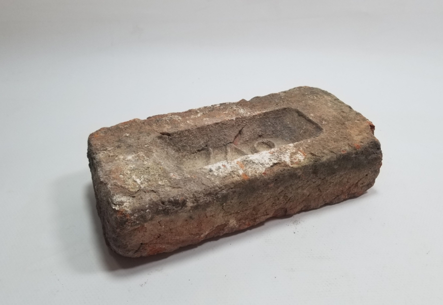 ÜZERİ RUMCA YAZILI OSMANLI DÖNEMİ TUĞLA