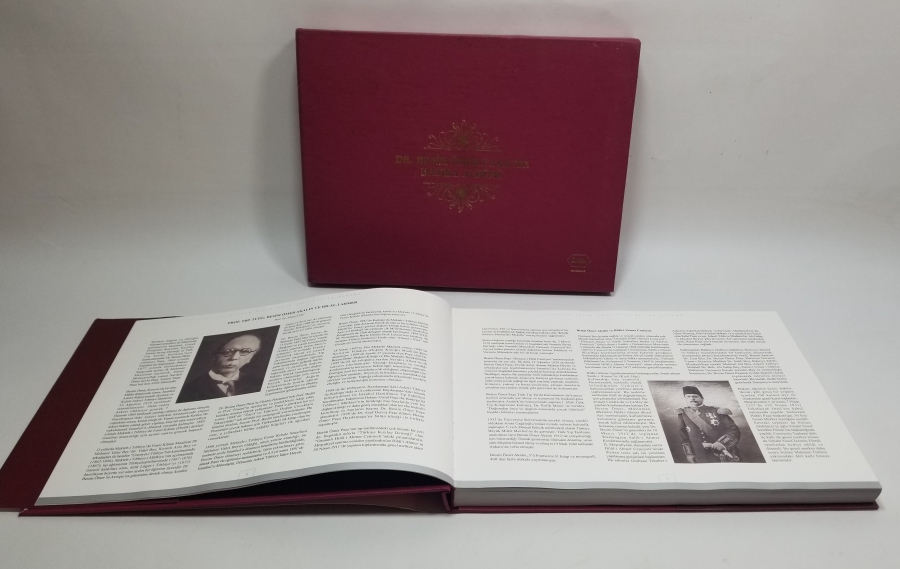 DOKTOR BESİM ÖMER PAŞA'NIN HATIRA ALBÜMÜ İSİMLİ PRESTİJ KİTAP