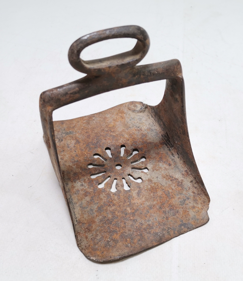 OSMANLI DÖNEMİ BÜYÜK BOY ÇERKES AT ÜZENGİSİ