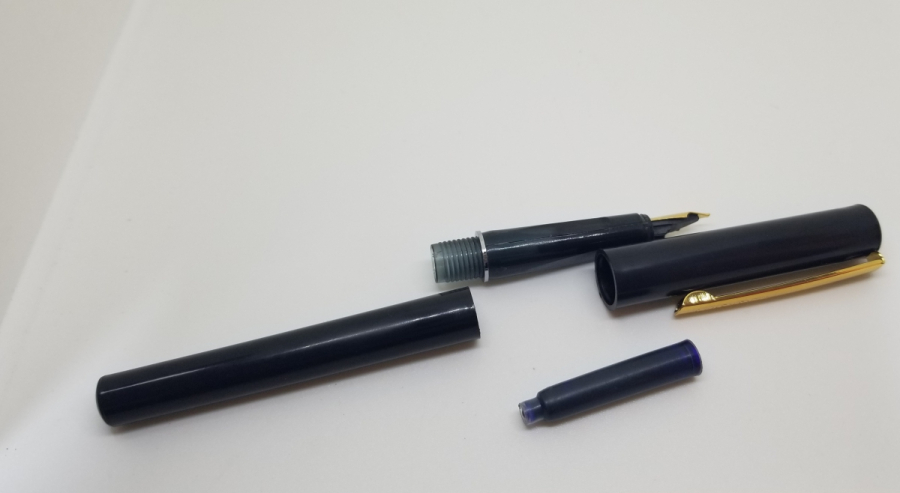 ÇİL KONDİSYONDA DOLMA KALEM