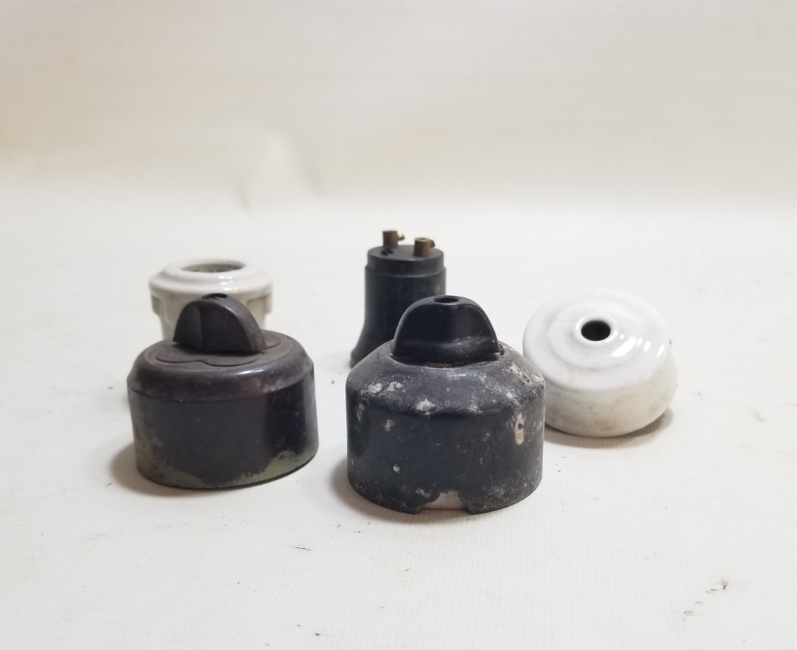 ANTİKA LAMBA ANAHTARI VE PORSELEN DUY LOTU