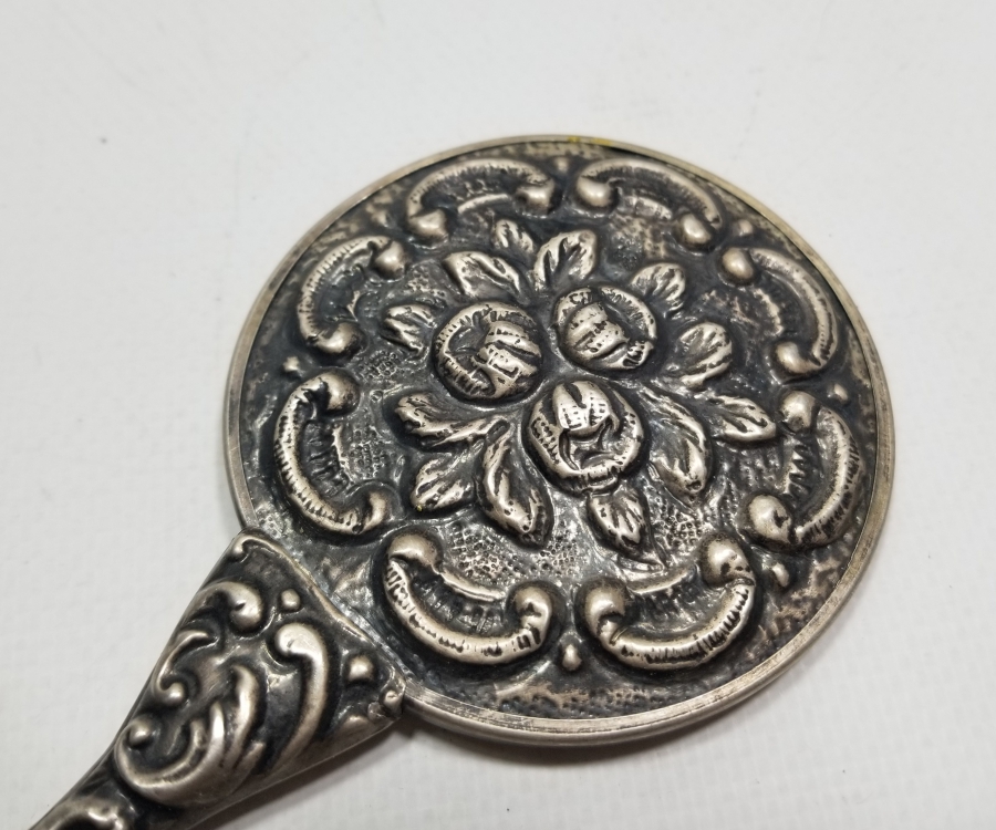 KABARTMA İŞÇİLİKLİ ANTİKA GÜMÜŞ EL AYNASI