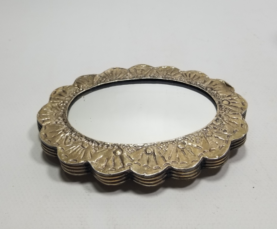 KABARTMA İŞÇİLİKLİ ANTİKA GÜMÜŞ DUVAR AYNASI