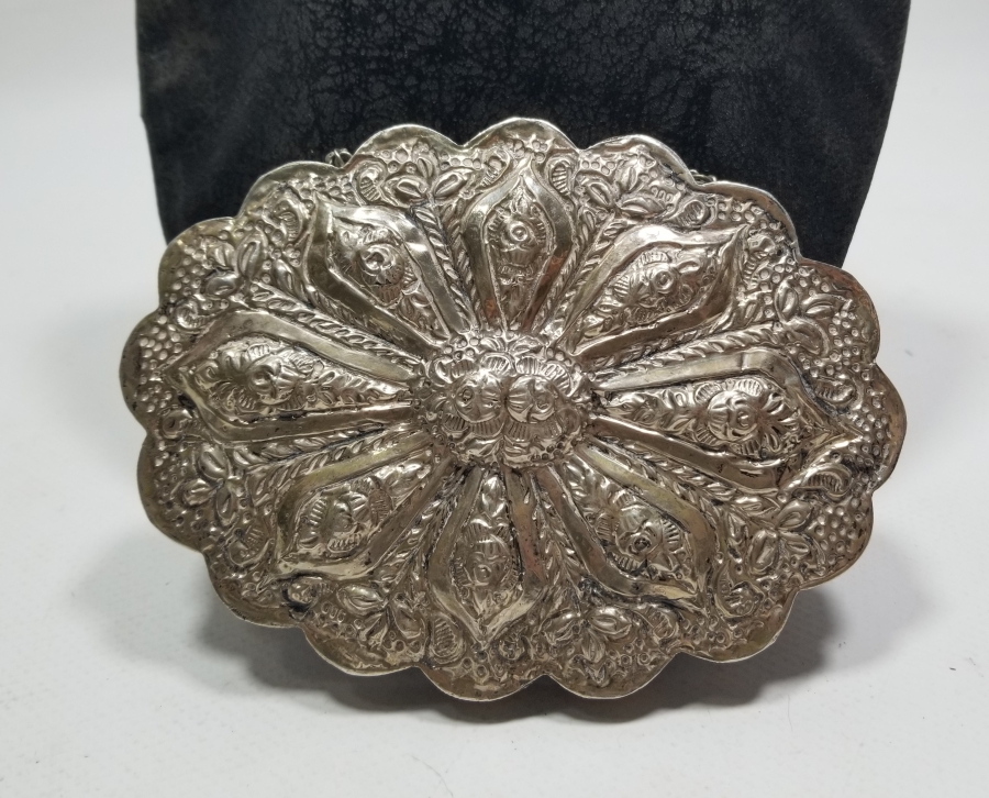 KABARTMA İŞÇİLİKLİ ANTİKA GÜMÜŞ DUVAR AYNASI