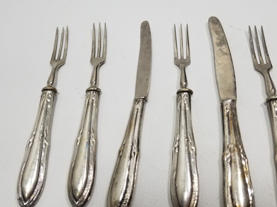 GÜMÜŞ SAPLI ANTİKA ÇATAL BIÇAK LOTU