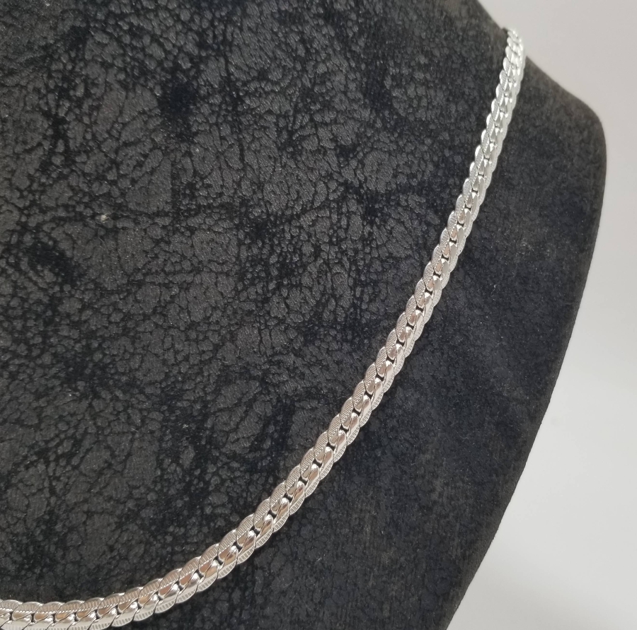 KABARTMA İŞÇİLİKLİ GÜMÜŞ ZİNCİR