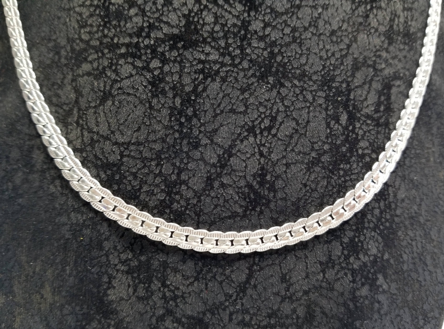 KABARTMA İŞÇİLİKLİ GÜMÜŞ ZİNCİR