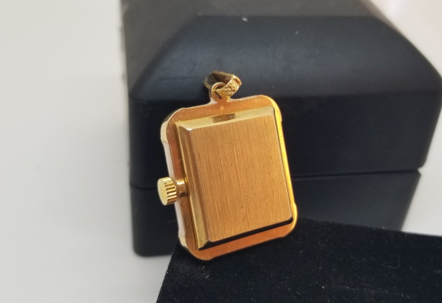 ÜZERİ SAVAROSKİ TAŞLI KURMALI ANTİKA KOLYE SAAT