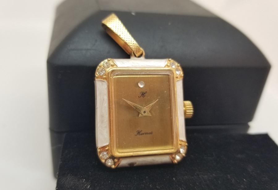 ÜZERİ SAVAROSKİ TAŞLI KURMALI ANTİKA KOLYE SAAT