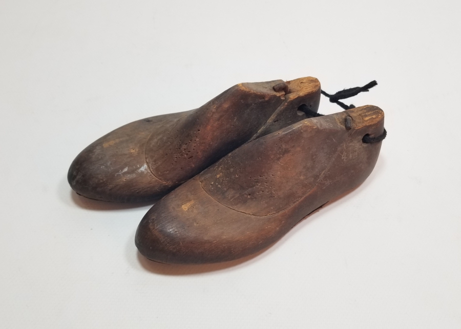 OSMANLI DÖNEMİ EL YAPIMI AHŞAP AYAKKABICI KALIBI