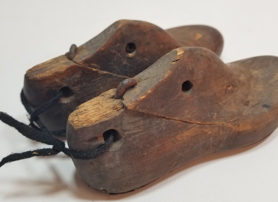 OSMANLI DÖNEMİ EL YAPIMI AHŞAP AYAKKABICI KALIBI