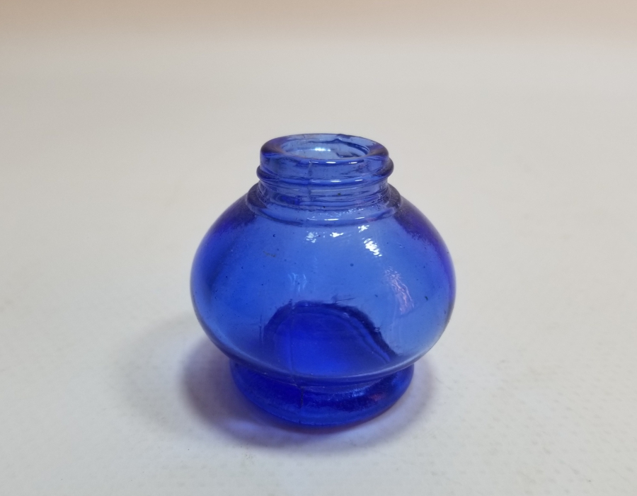 NADİR RENKTE ANTİKA MİNİ İDARE LAMBASI HAZNESİ