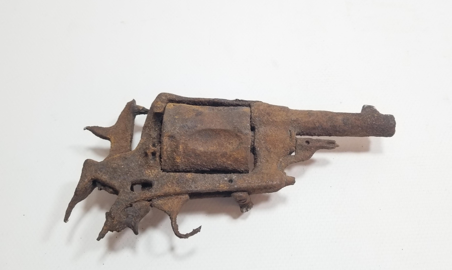 1. DÜNYA SAVAŞI DÖNEMİ OSMANLI SUBAY TABANCASI İSKELETİ