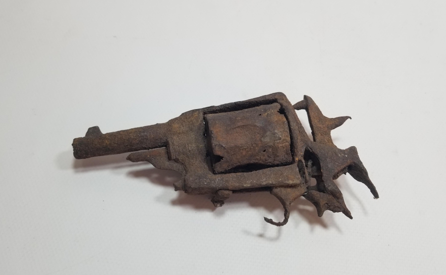 1. DÜNYA SAVAŞI DÖNEMİ OSMANLI SUBAY TABANCASI İSKELETİ