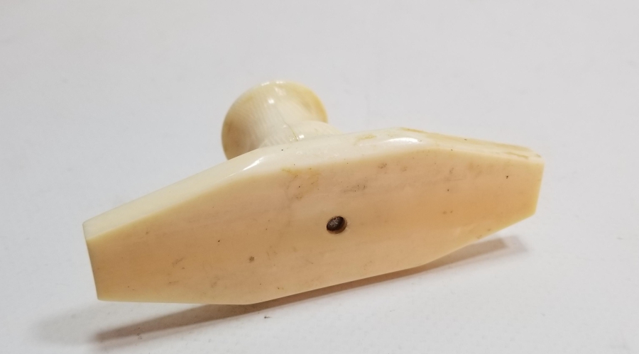 OSMANLI DÖNEMİ LALE FORMLU FİLDİŞİ HATTAT MUMLUĞU