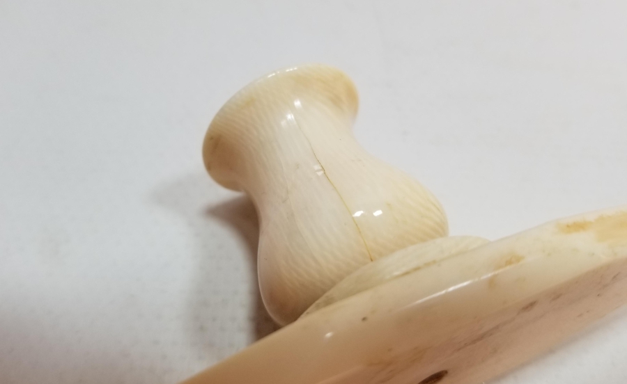 OSMANLI DÖNEMİ LALE FORMLU FİLDİŞİ HATTAT MUMLUĞU