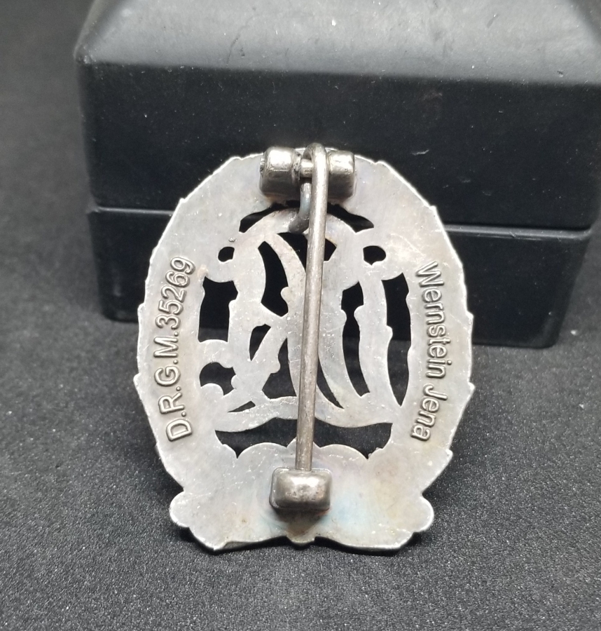 KABARTMA İŞÇİLİKLİ 2. DÜNYA SAVAŞI DÖNEMİ NAZİ SUBAY MADALYASI