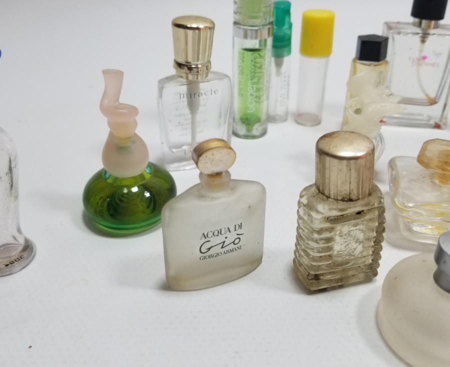 ANTİKA PARFÜM ŞİŞESİ LOTU