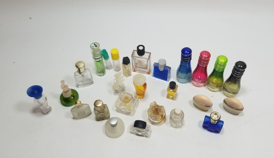 ANTİKA PARFÜM ŞİŞESİ LOTU