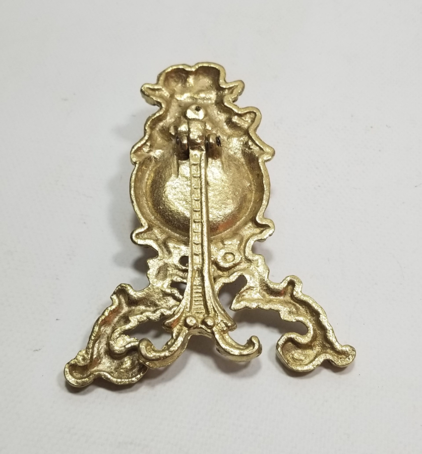 KABARTMA İŞÇİLİKLİ ANTİKA METAL SAAT STANDI