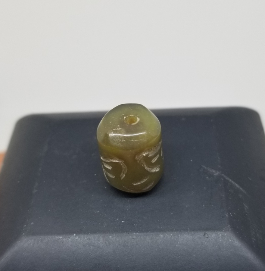 ÜZERİNDE SURET GÖRSELİ BULUNAN BÜYÜK BOY UZAKDOĞU MERCAN KOLYE HABBESİ