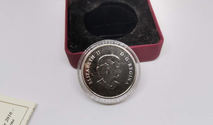 GÜMÜŞ KAPLAMA ÇİL KONDİSYONDA HATIRA KANADA 5 CENT