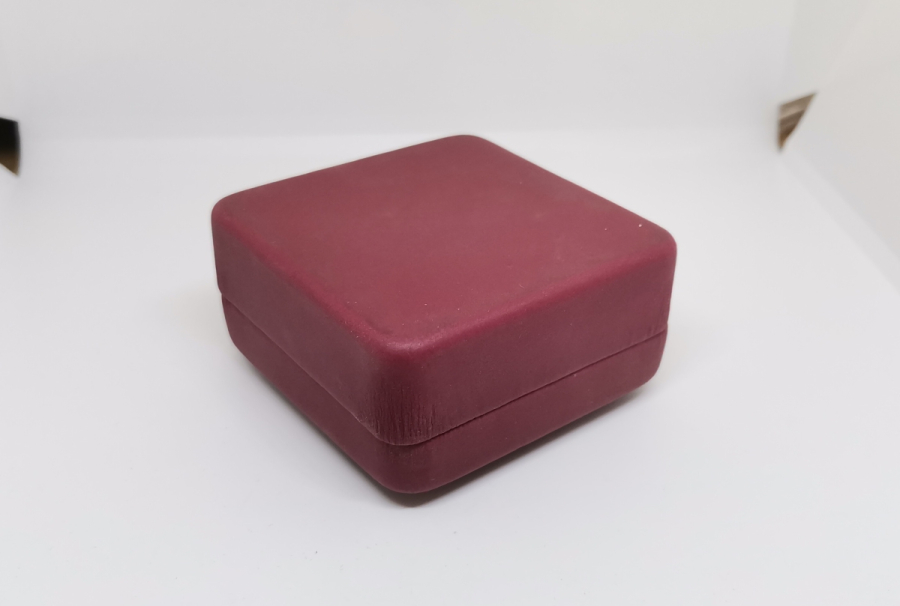 GÜMÜŞ KAPLAMA ÇİL KONDİSYONDA HATIRA KANADA 5 CENT