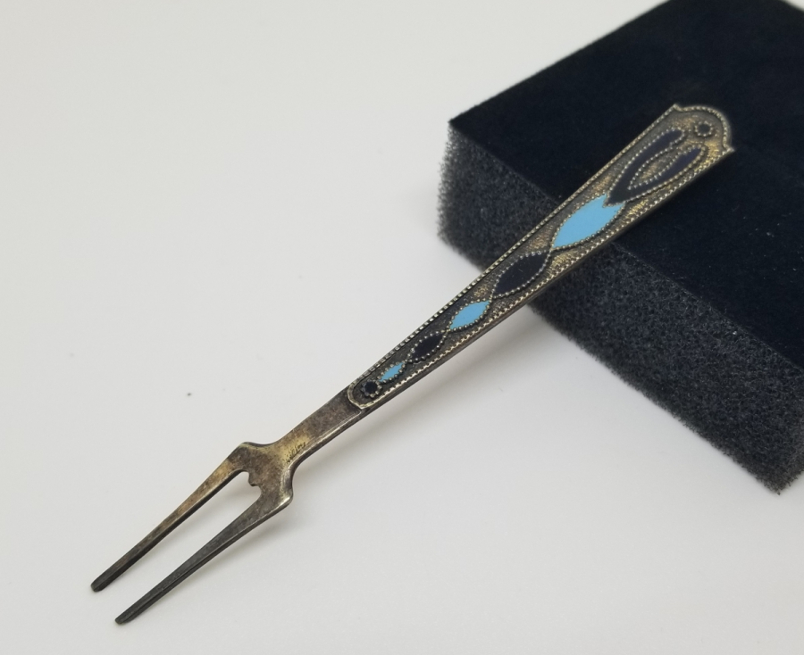 ORAK ÇEKİÇ DAMGALI ANTİKA MİNELİ RUS GÜMÜŞ PEYNİR ÇATALI