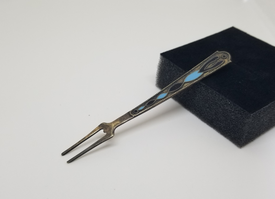 ORAK ÇEKİÇ DAMGALI ANTİKA MİNELİ RUS GÜMÜŞ PEYNİR ÇATALI