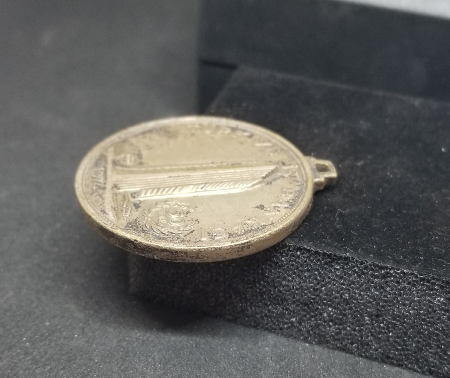 GÜMÜŞ KAPLAMA ANTİKA 50. YIL HATIRASI İŞBANKASI ANAHTARLIK