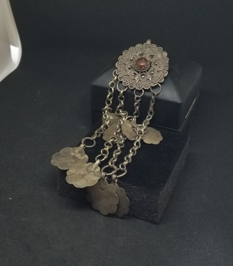 OSMANLI DÖNEMİ KABARTMA İŞÇİLİKLİ NADİR TİPTE FES SÜSÜ