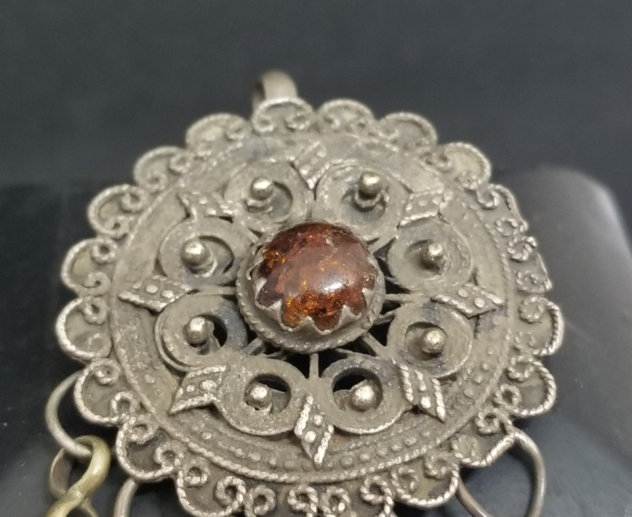 OSMANLI DÖNEMİ KABARTMA İŞÇİLİKLİ NADİR TİPTE FES SÜSÜ