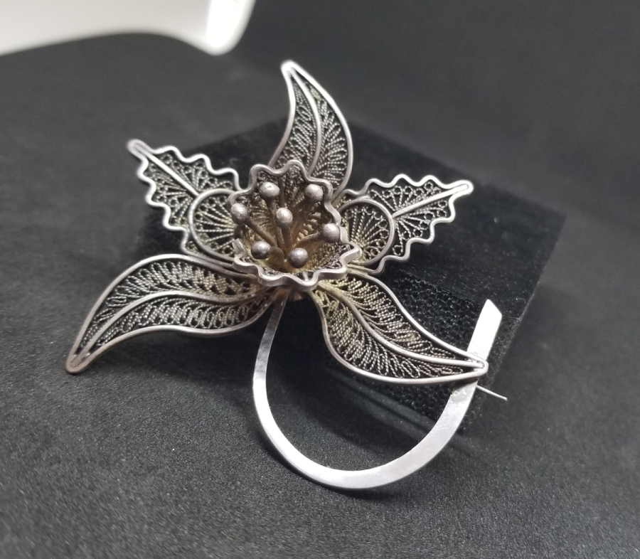 TELKARİ İŞÇİLİKLİ EL YAPIMI ANTİKA BROŞ