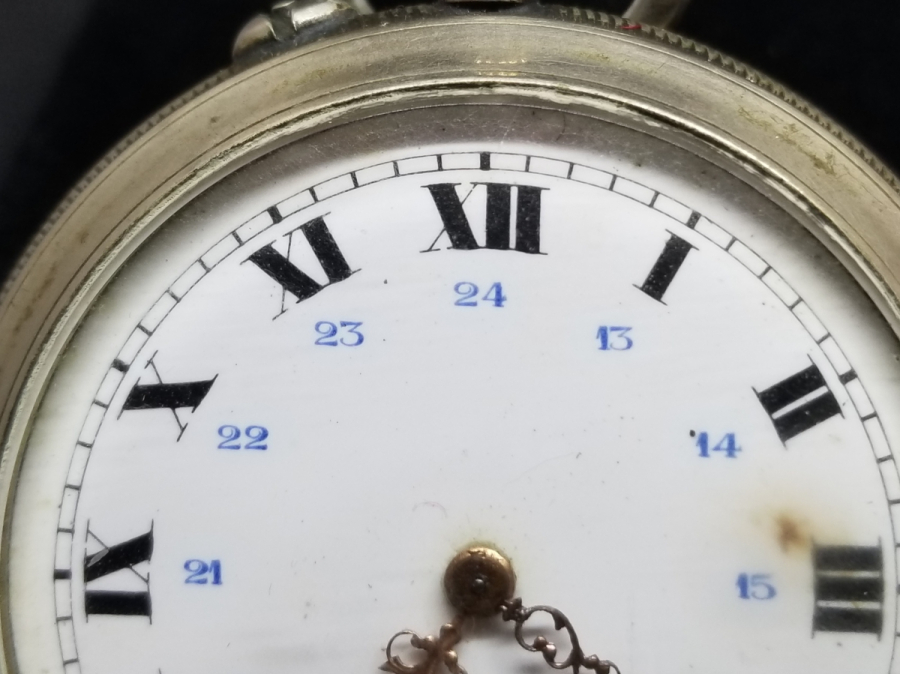 GÜMÜŞ KASA ANTİKA KURMALI CEP SAATİ