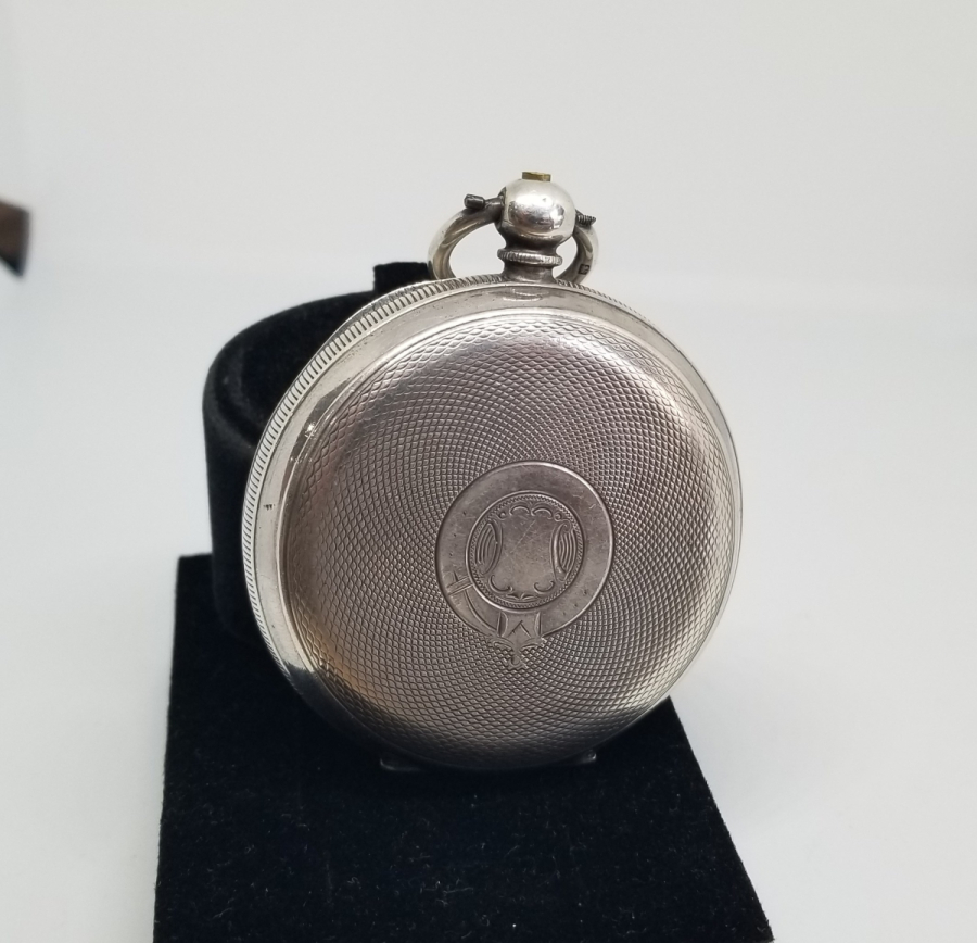 NADİR FORMDA GÜMÜŞ KASA İNGİLİZ YAPIMI KURMALI CEP SAATİ