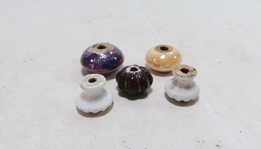 ANTİKA ELEKTRİK DÜĞMESİ LOTU