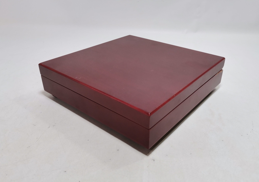 GÜNEY KUTBUNUN KEŞFİNİN 100. YILI HATIRASI GÜMÜŞ KAPLAMA PARA SETİ