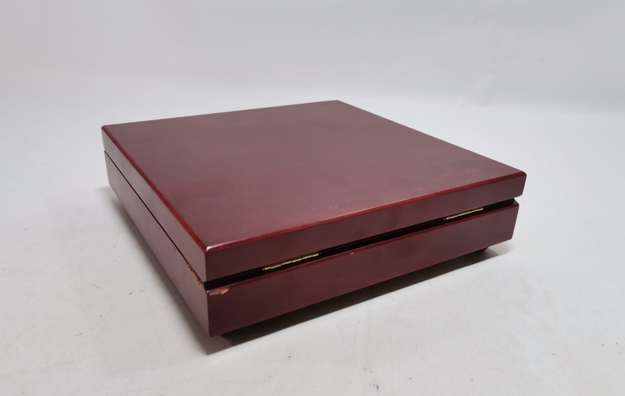 GÜNEY KUTBUNUN KEŞFİNİN 100. YILI HATIRASI GÜMÜŞ KAPLAMA PARA SETİ