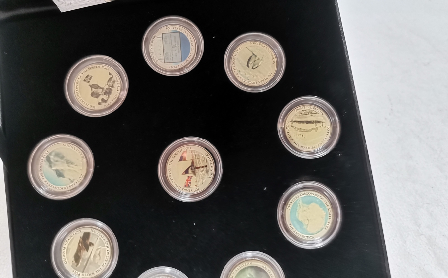 GÜNEY KUTBUNUN KEŞFİNİN 100. YILI HATIRASI GÜMÜŞ KAPLAMA PARA SETİ