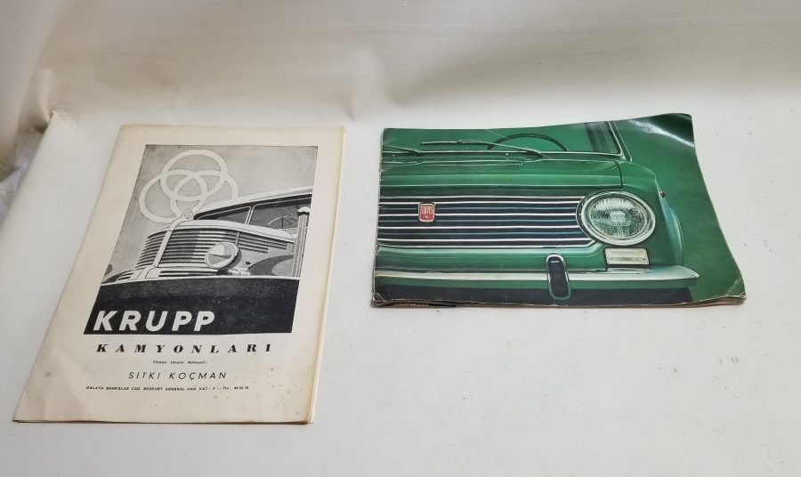 İKİ ADET ANTİKA DERGİ