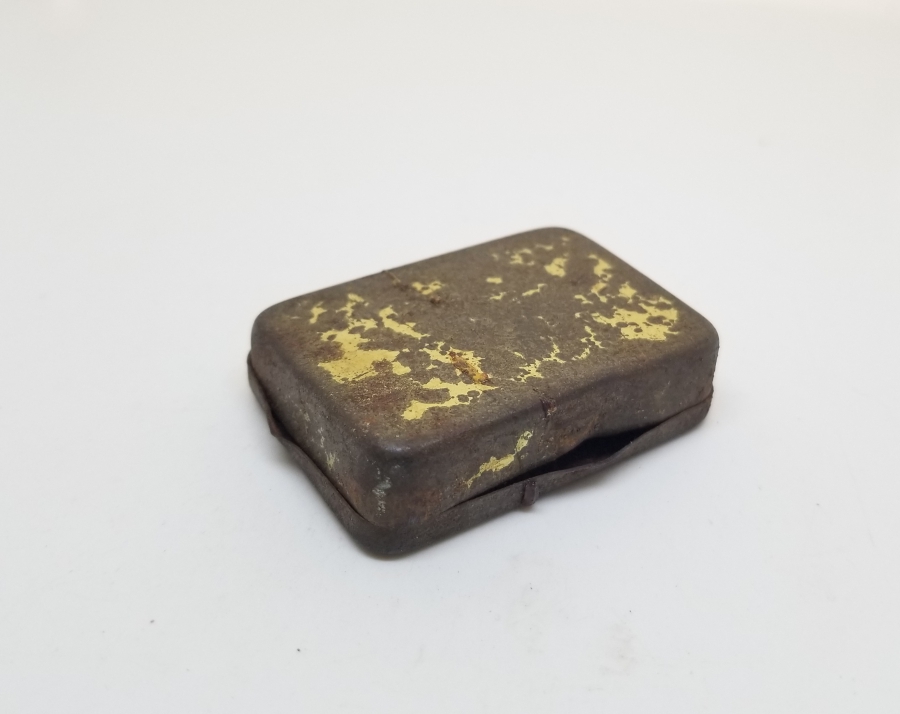 ANTİKA METAL GRAMAFON İĞNELERİ KUTUSU