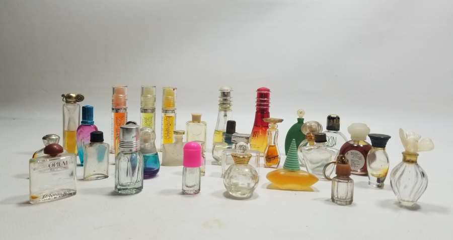 ANTİKA PARFÜM ŞİŞESİ LOTU